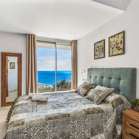 Sleeps 8 With Pool Air Con And Wifi Villa *